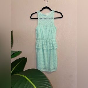 NWOT Everly Lace Dress